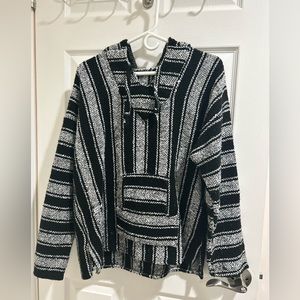 Black and white drug rug sweatshirt. Size medium